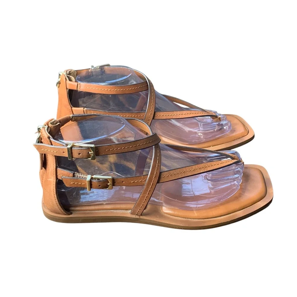 Vince Camuto Brenndie leather warm apricot‎ strappy sandal. Size 8.5